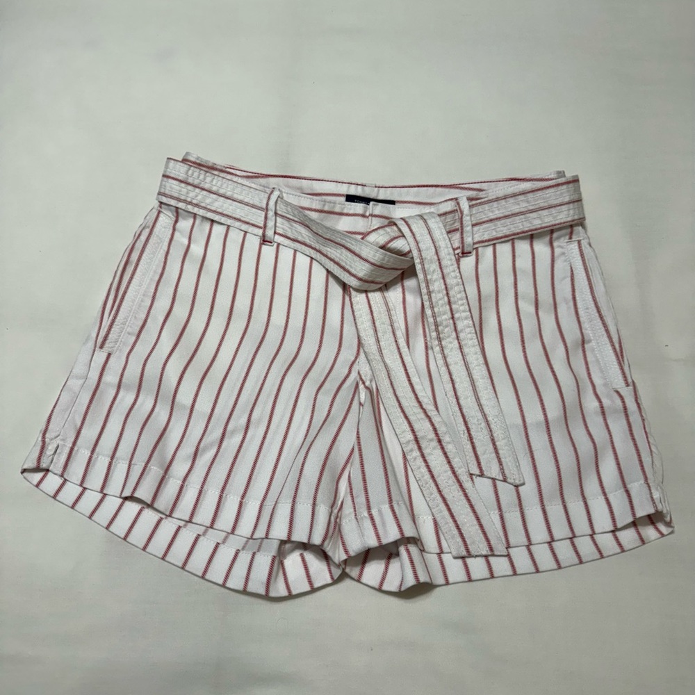Tommy Hilfiger Shorts Size 4